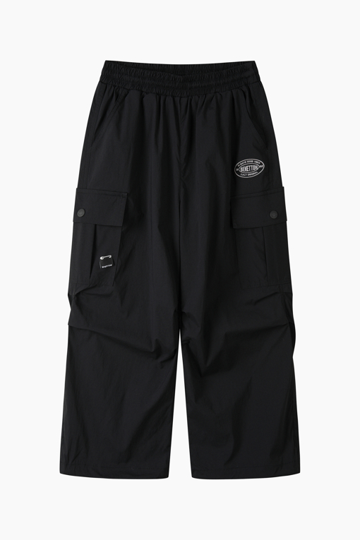 https://img.benettonmall.com/PARTS/KO/26F/QAPT02641BK_MB_D0.jpg