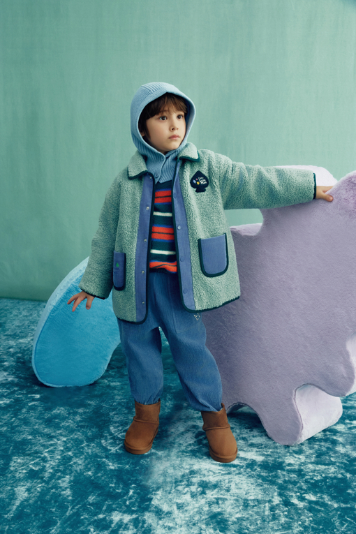 https://img.benettonmall.com/PARTS/KO/26F/QAPT03661BL_MB_L1.jpg