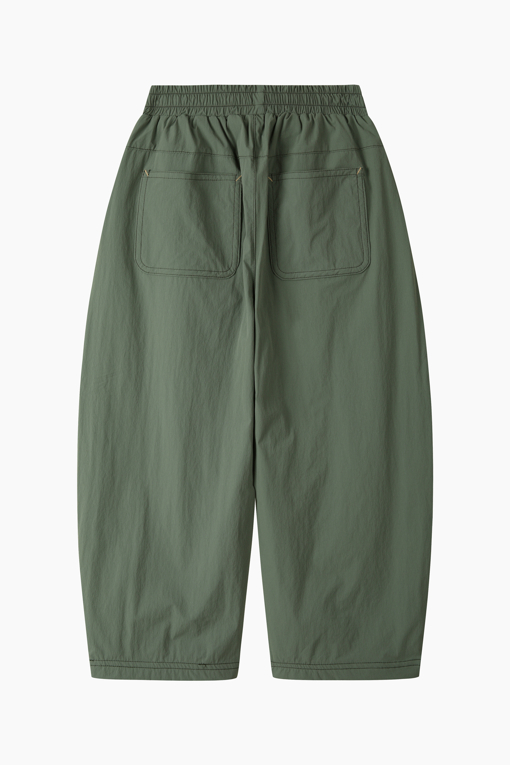 https://img.benettonmall.com/PARTS/KO/26F/QAPT04661KA_MB_D1.jpg