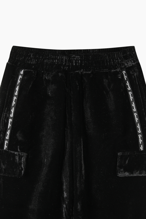 https://img.benettonmall.com/PARTS/KO/26F/QAPT05661BK_MB_D2.jpg