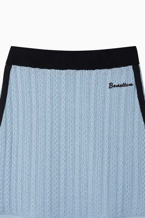 https://img.benettonmall.com/PARTS/KO/26F/QASK02641SB_MB_D2.jpg