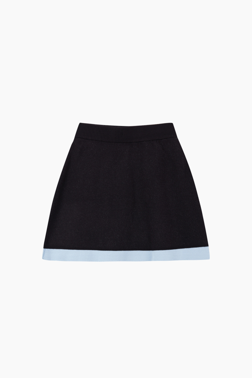 https://img.benettonmall.com/PARTS/KO/26F/QASK04641BK_MB_D1.jpg?cb=1788777065