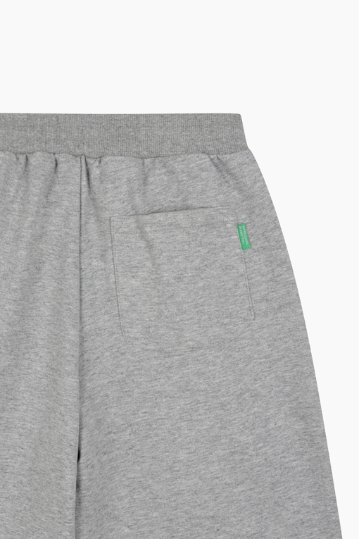 https://img.benettonmall.com/PARTS/KO/26F/QASP02641MG_MB_D13.jpg?cb=1788777065