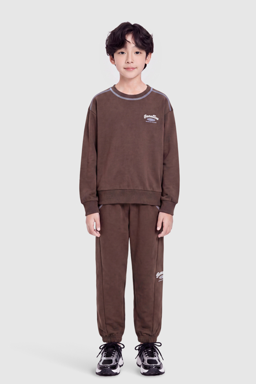 https://img.benettonmall.com/PARTS/KO/26F/QATP01641BR_MB_D0.jpg