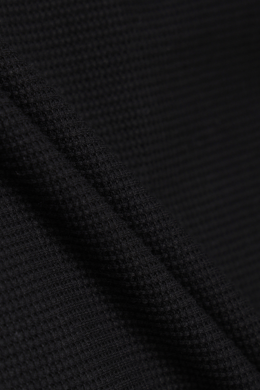 https://img.benettonmall.com/PARTS/KO/26F/QATP02641BK_MB_D15.jpg
