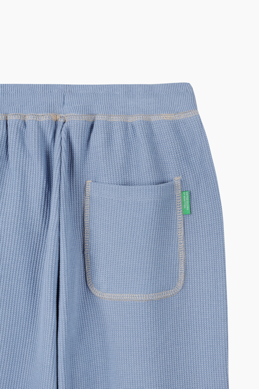 https://img.benettonmall.com/PARTS/KO/26F/QATP02641DB_MB_D13.jpg