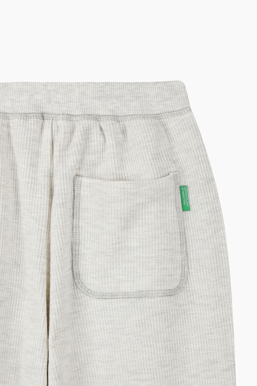https://img.benettonmall.com/PARTS/KO/26F/QATP02641MG_MB_D13.jpg