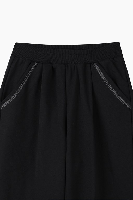 https://img.benettonmall.com/PARTS/KO/26F/QATP03641BK_MB_D12.jpg