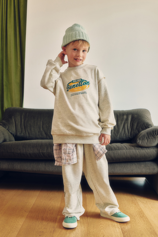 https://img.benettonmall.com/PARTS/KO/26F/QATP03641OT_MB_D0.jpg