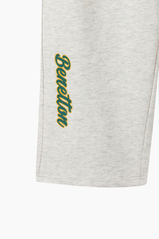 https://img.benettonmall.com/PARTS/KO/26F/QATP03641OT_MB_D13.jpg