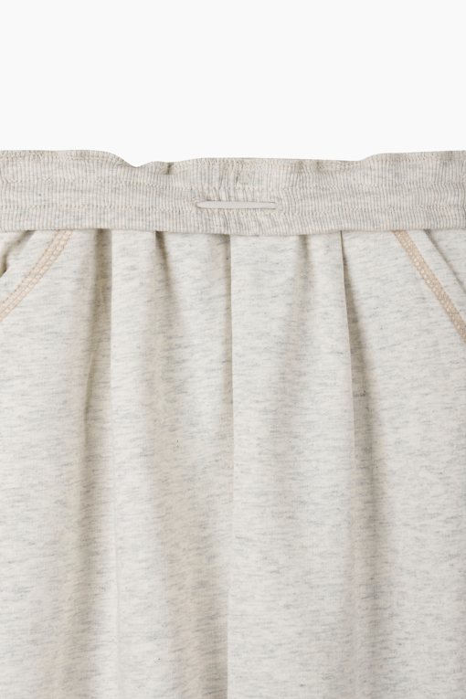 https://img.benettonmall.com/PARTS/KO/26F/QATP03641OT_MB_D15.jpg