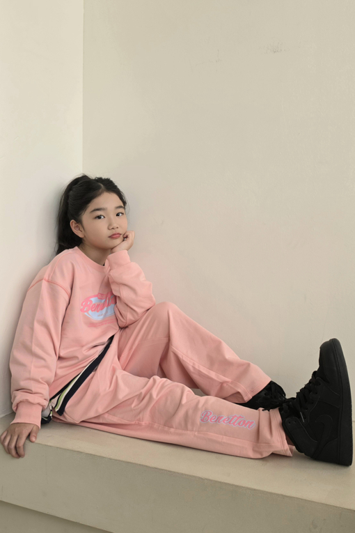 https://img.benettonmall.com/PARTS/KO/26F/QATP03641PK_MB_E0.jpg?cb=1789657820