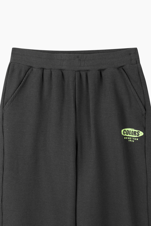https://img.benettonmall.com/PARTS/KO/26F/QATP04641CG_MB_D12.jpg