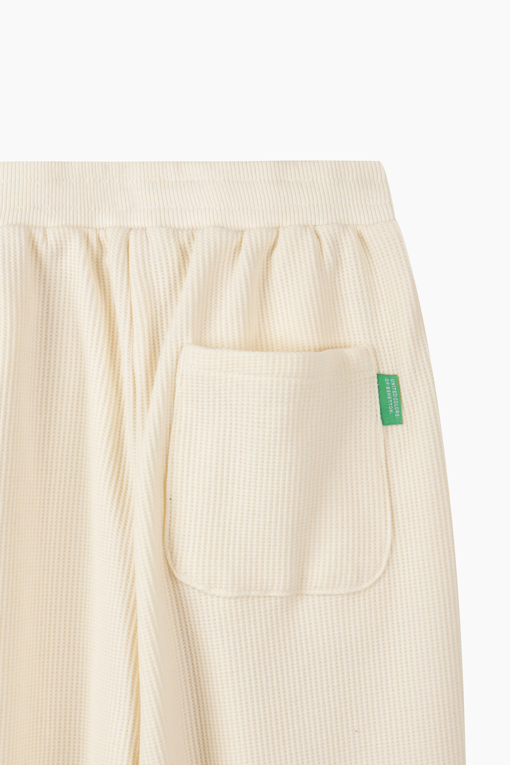 https://img.benettonmall.com/PARTS/KO/26F/QATP04641IV_MB_D13.jpg
