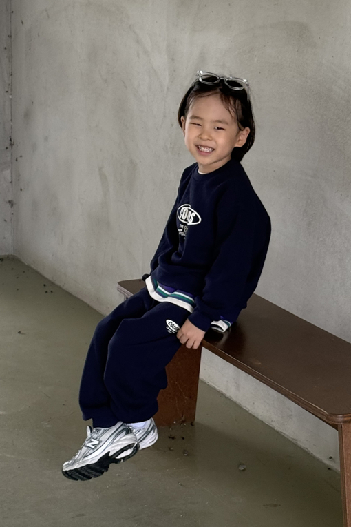 https://img.benettonmall.com/PARTS/KO/26F/QATP04641NY_MB_E0.jpg?cb=1789657820