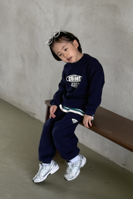 https://img.benettonmall.com/PARTS/KO/26F/QATP04641NY_MB_E1.jpg?cb=1789657820