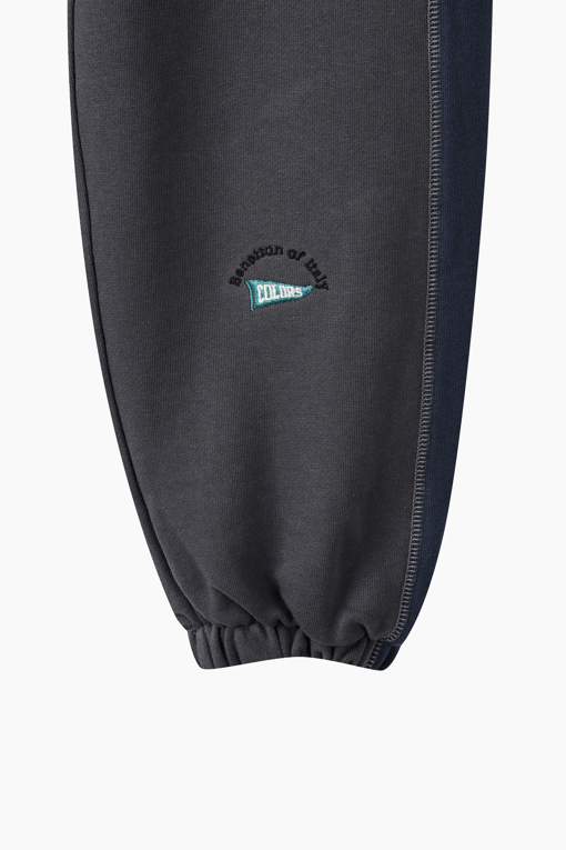 https://img.benettonmall.com/PARTS/KO/26F/QATP05641CG_MB_D3.jpg