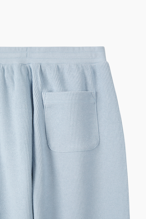 https://img.benettonmall.com/PARTS/KO/26F/QATP06661BL_MB_D3.jpg