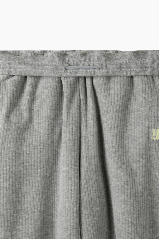 https://img.benettonmall.com/PARTS/KO/26F/QATP07661MG_MB_D4.jpg