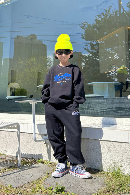 https://img.benettonmall.com/PARTS/KO/26F/QATP08661BK_MB_E0.jpg