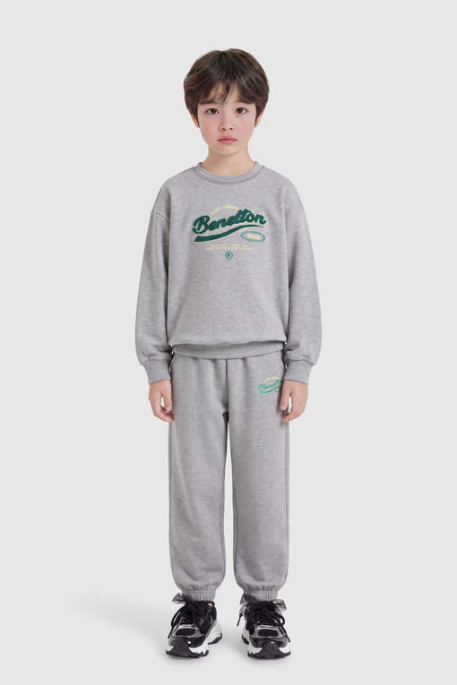 https://img.benettonmall.com/PARTS/KO/26F/QATP08661MG_MB_M0.jpg