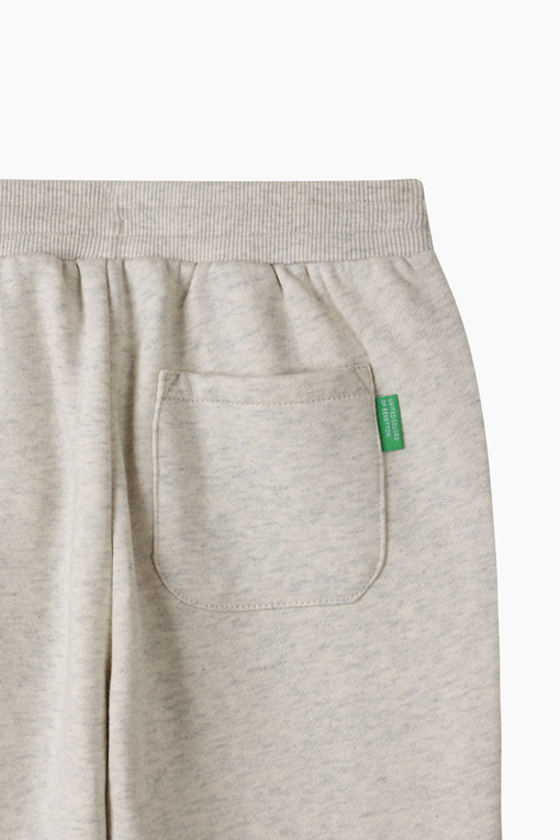 https://img.benettonmall.com/PARTS/KO/26F/QATP08661OT_MB_D3.jpg