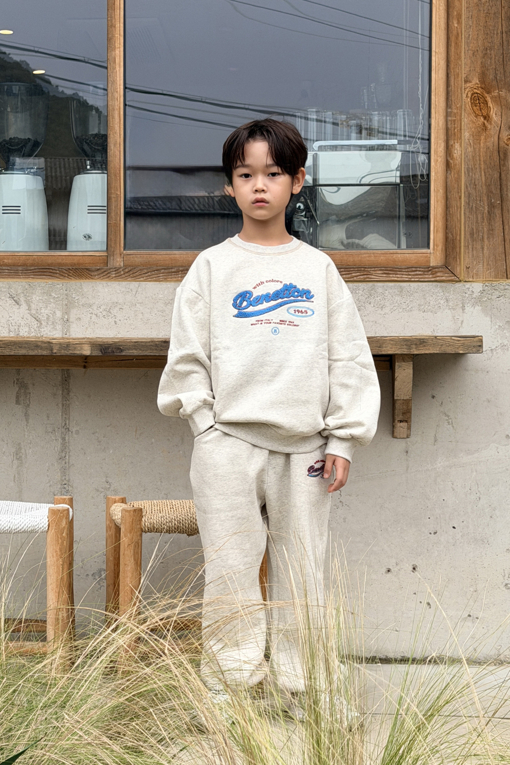 https://img.benettonmall.com/PARTS/KO/26F/QATP08661OT_MB_E0.jpg