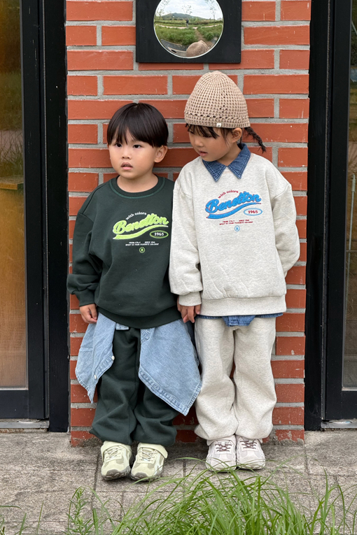 https://img.benettonmall.com/PARTS/KO/26F/QATP08661OT_MB_E3.jpg