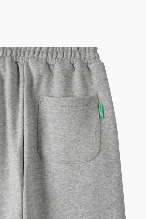 https://img.benettonmall.com/PARTS/KO/26F/QATP09661MG_MB_D3.jpg