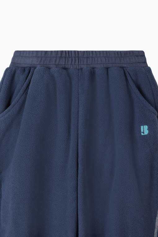 https://img.benettonmall.com/PARTS/KO/26F/QATP10661NY_MB_D2.jpg