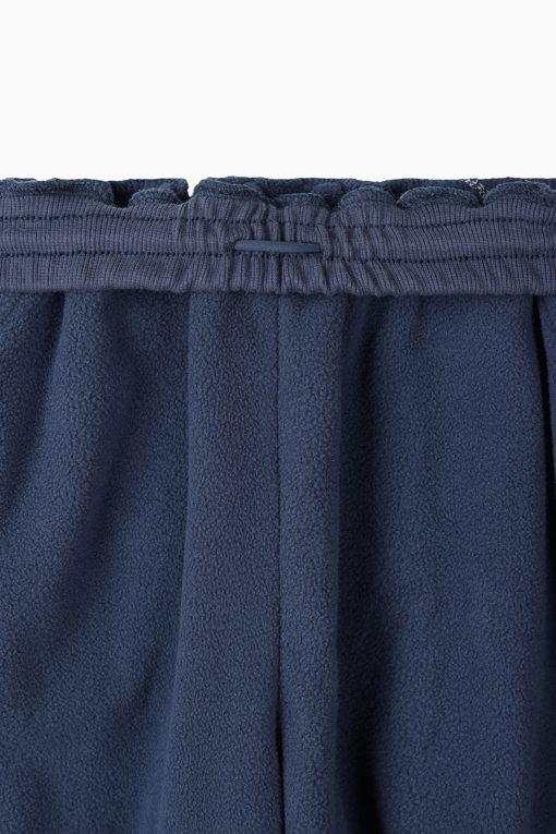 https://img.benettonmall.com/PARTS/KO/26F/QATP10661NY_MB_D4.jpg