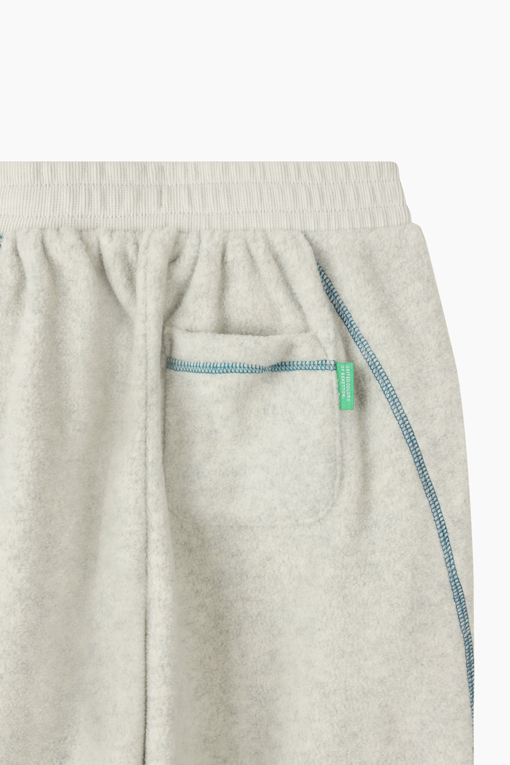 https://img.benettonmall.com/PARTS/KO/26F/QATP10661OT_MB_D3.jpg