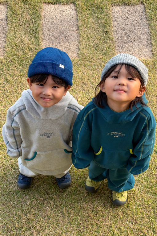 https://img.benettonmall.com/PARTS/KO/26F/QATP10661OT_MB_E5.jpg