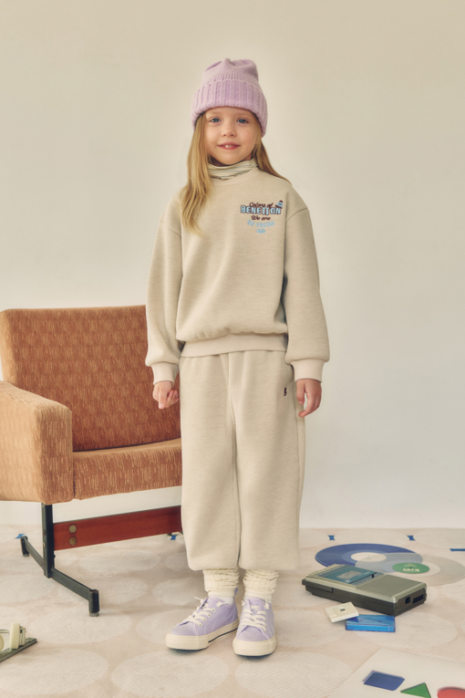 https://img.benettonmall.com/PARTS/KO/26F/QATP11661OT_MB_D0.jpg