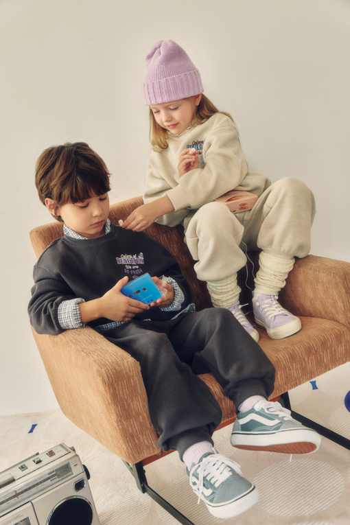 https://img.benettonmall.com/PARTS/KO/26F/QATP11661OT_MB_D1.jpg