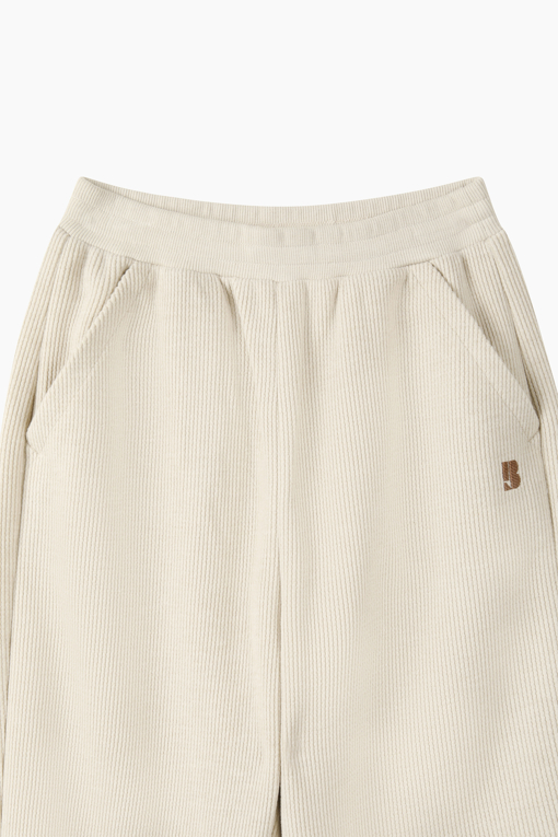 https://img.benettonmall.com/PARTS/KO/26F/QATP11661OT_MB_D5.jpg