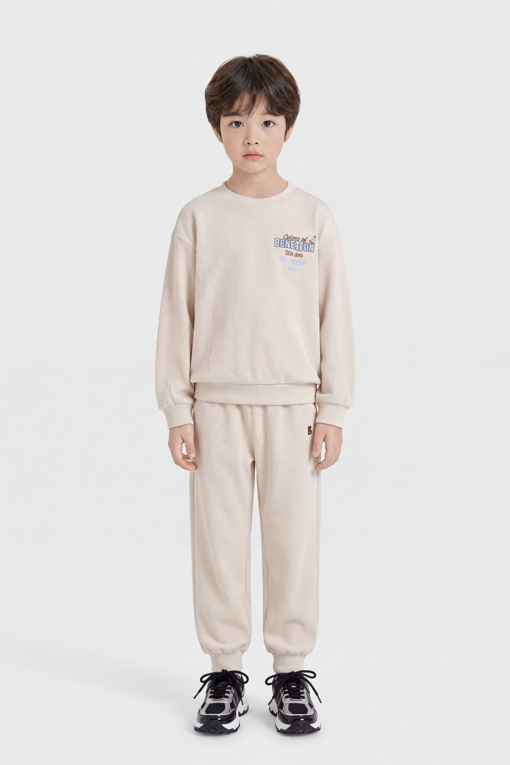 https://img.benettonmall.com/PARTS/KO/26F/QATP11661OT_MB_M0.jpg