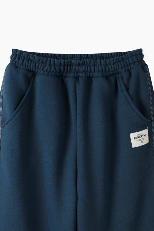 https://img.benettonmall.com/PARTS/KO/26F/QATP13661NY_MB_D4.jpg