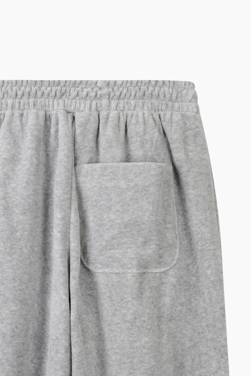 https://img.benettonmall.com/PARTS/KO/26F/QATP14661MG_MB_D5.jpg