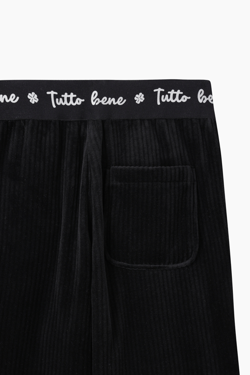 https://img.benettonmall.com/PARTS/KO/26F/QATP18661BK_MB_D3.jpg