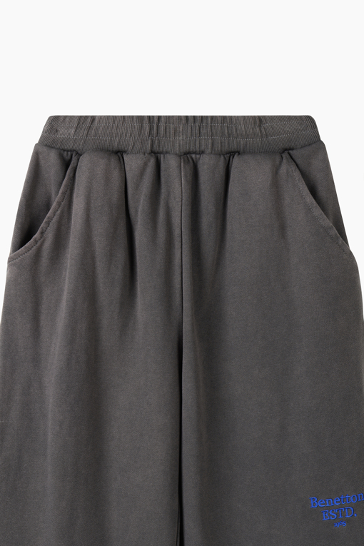 https://img.benettonmall.com/PARTS/KO/26F/QATP19661GR_MB_D2.jpg