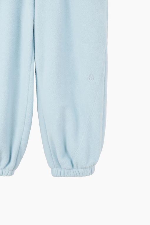 https://img.benettonmall.com/PARTS/KO/26F/QATPG1661LB_MB_D3.jpg