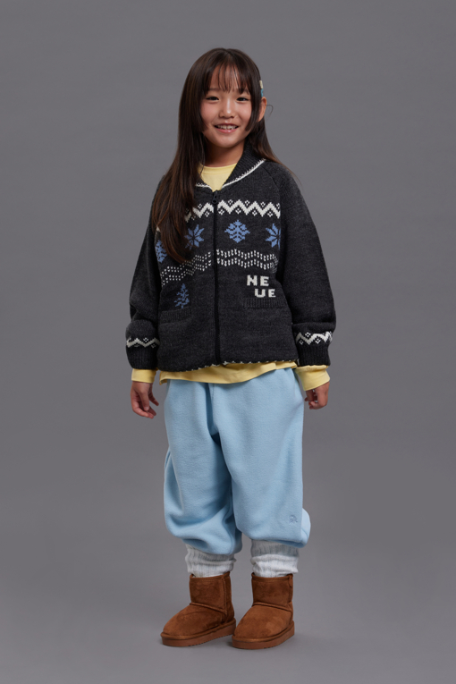https://img.benettonmall.com/PARTS/KO/26F/QATPG1661LB_MB_M10.jpg
