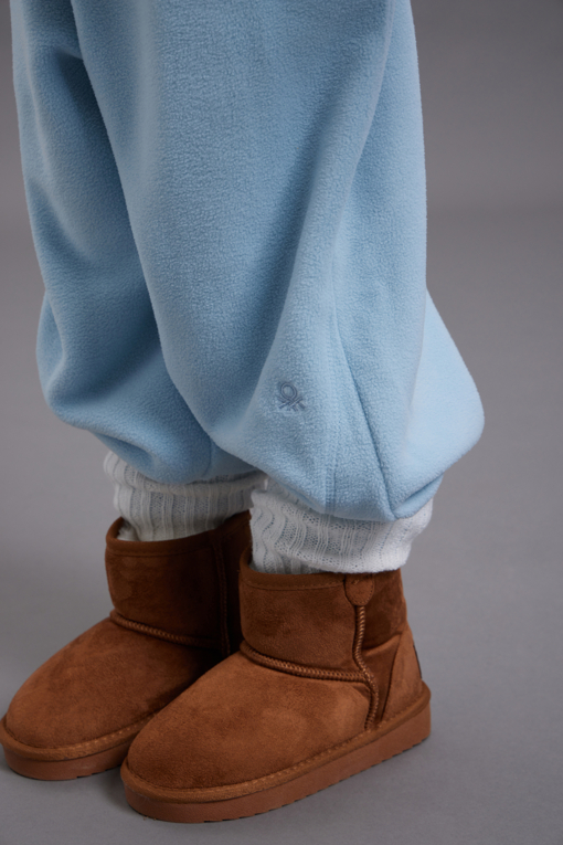 https://img.benettonmall.com/PARTS/KO/26F/QATPG1661LB_MB_M13.jpg