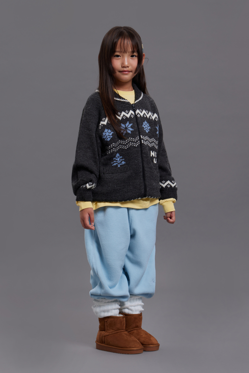 https://img.benettonmall.com/PARTS/KO/26F/QATPG1661LB_MB_M8.jpg
