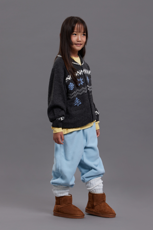https://img.benettonmall.com/PARTS/KO/26F/QATPG1661LB_MB_M9.jpg