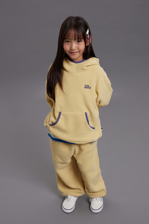 https://img.benettonmall.com/PARTS/KO/26F/QATPG1661YE_MB_M2.jpg
