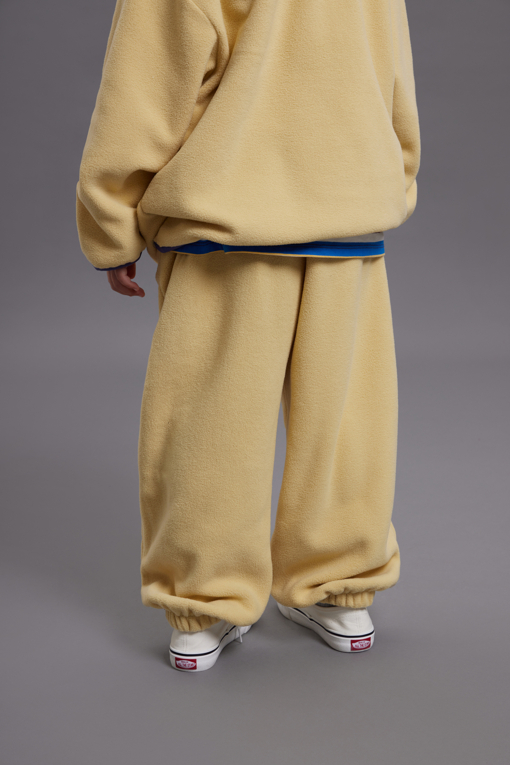https://img.benettonmall.com/PARTS/KO/26F/QATPG1661YE_MB_M9.jpg