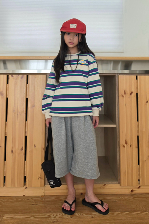 https://img.benettonmall.com/PARTS/KO/26F/QATS03641IV_MB_D4.jpg?cb=1784047865