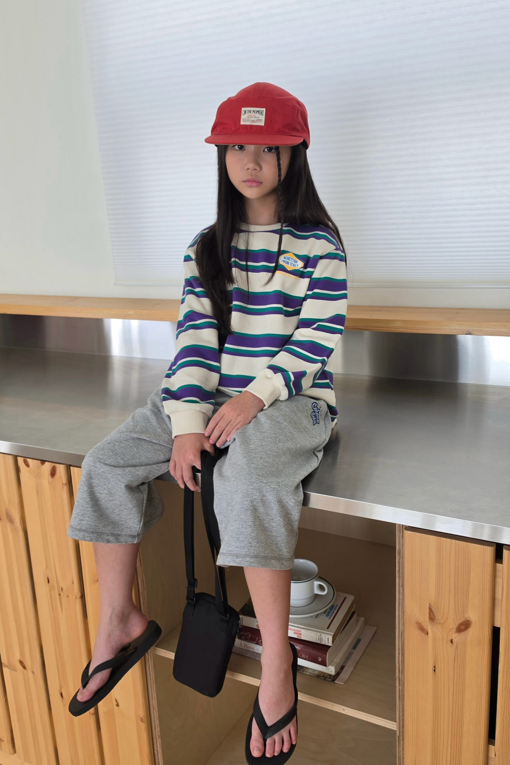 https://img.benettonmall.com/PARTS/KO/26F/QATS03641IV_MB_E2.jpg?cb=1789473790